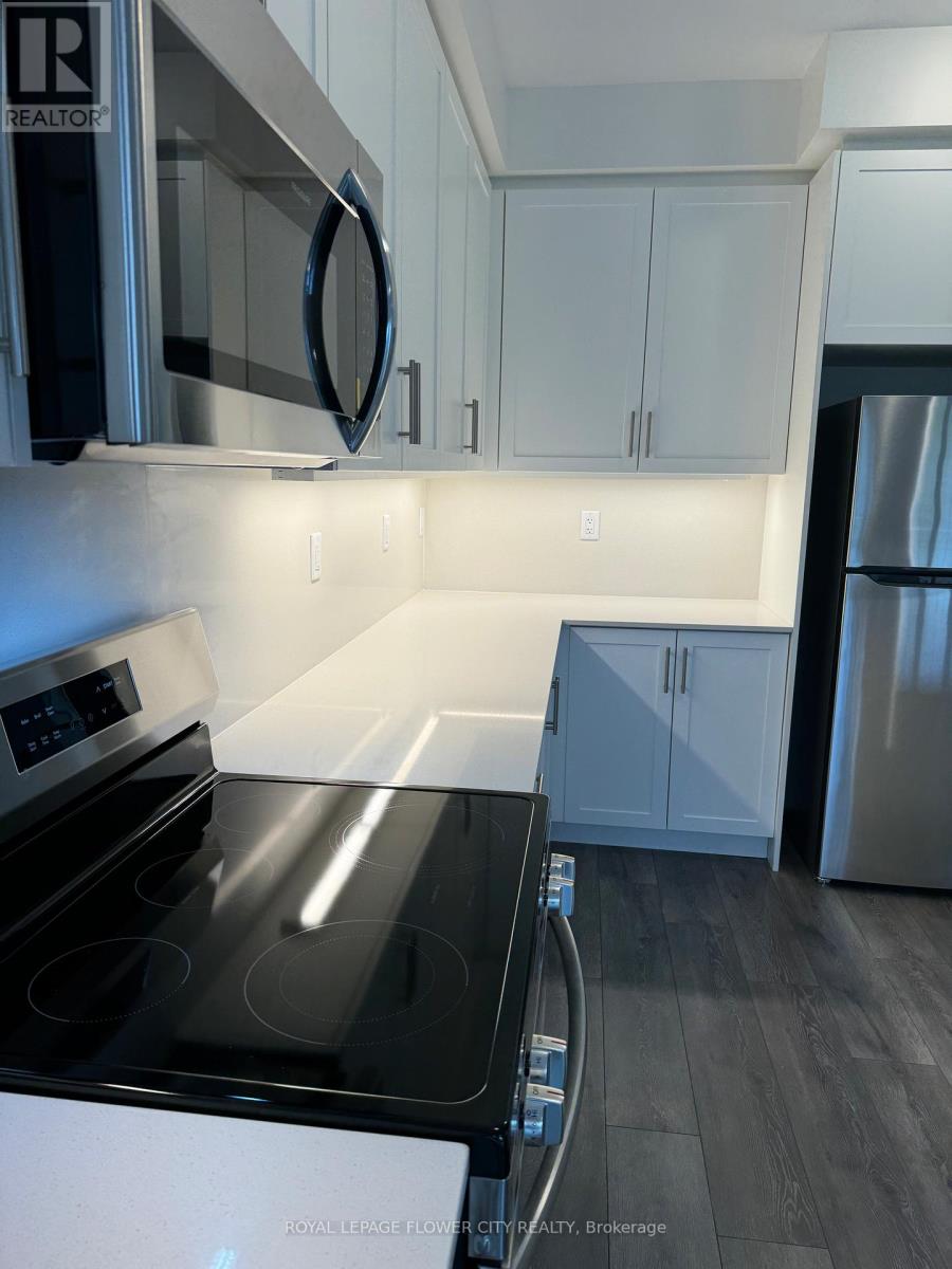142 Greer Street, Barrie, Ontario  L9J 0R7 - Photo 12 - S12396698