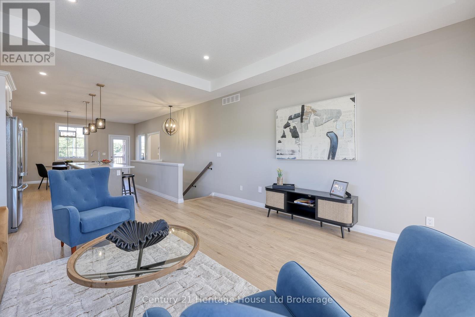 12 - 19 Anderson Street, Woodstock, Ontario  N4S 9A3 - Photo 6 - X12396832