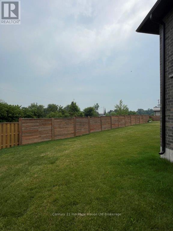 46 Matheson Crescent, East Zorra-Tavistock, Ontario  N0J 1M0 - Photo 4 - X12396835