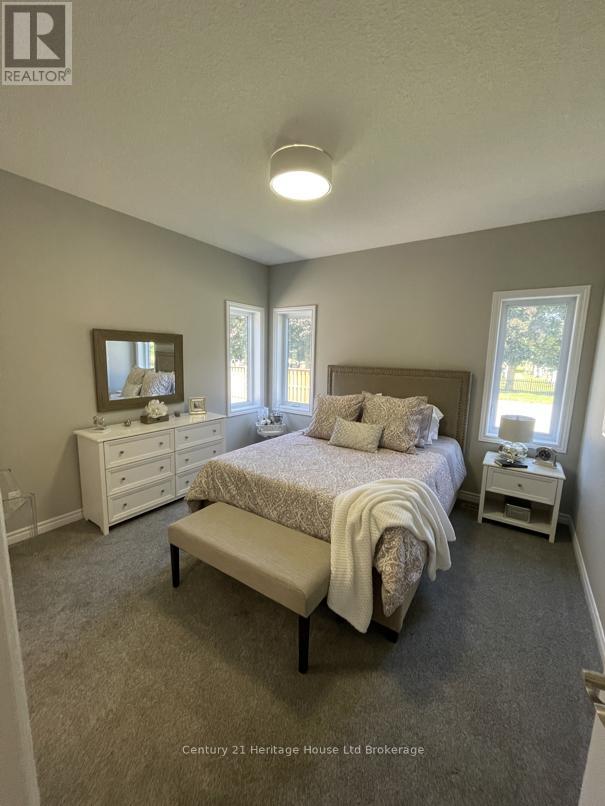 22 Matheson Crescent, East Zorra-Tavistock, Ontario  N0J 1M0 - Photo 29 - X12396837