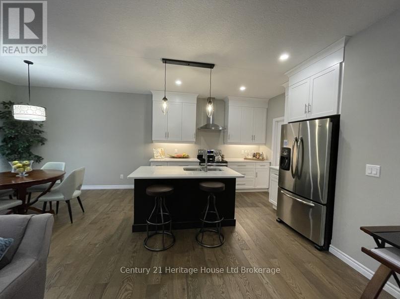 22 Matheson Crescent, East Zorra-Tavistock, Ontario  N0J 1M0 - Photo 5 - X12396837