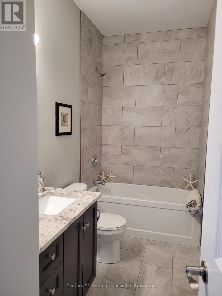 22 Matheson Crescent, East Zorra-Tavistock, Ontario  N0J 1M0 - Photo 7 - X12396837