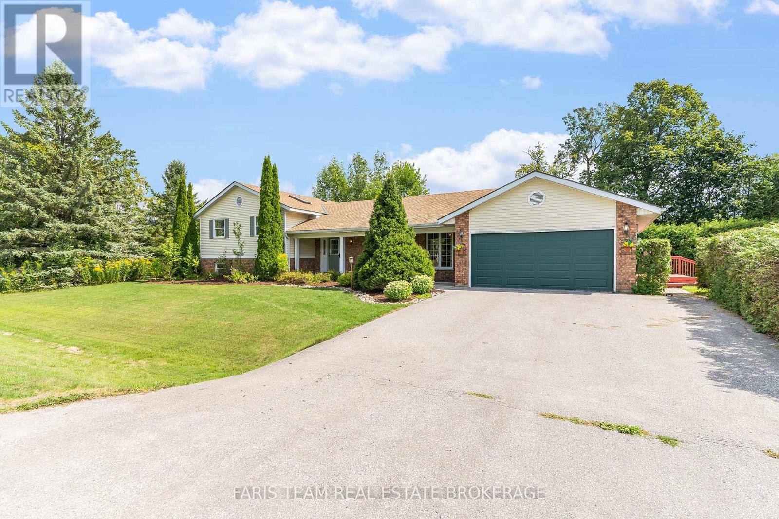 Property at 53 MAPLE DRIVE image 3