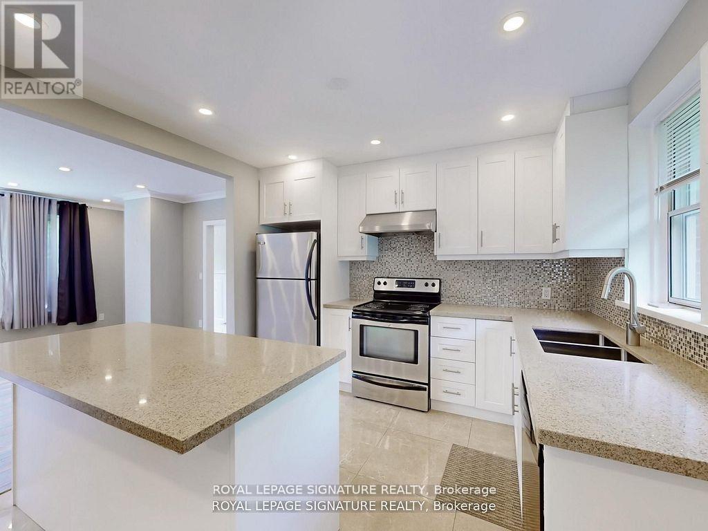 1821 Christopher Road, Mississauga, Ontario  L5J 2K7 - Photo 12 - W12396682
