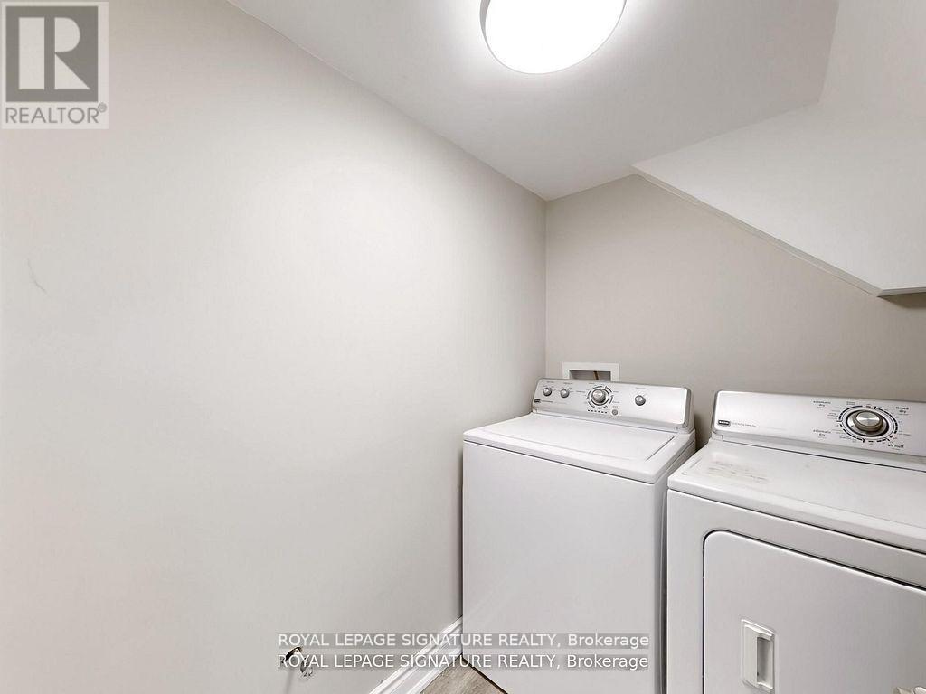 1821 Christopher Road, Mississauga, Ontario  L5J 2K7 - Photo 18 - W12396682