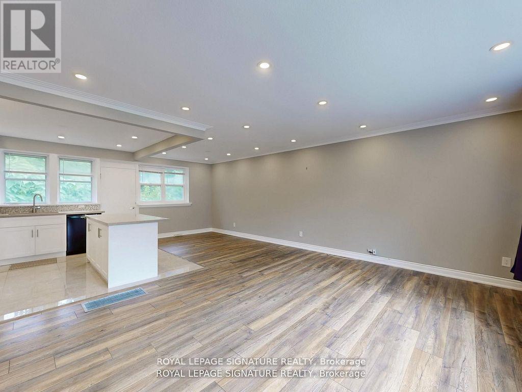 1821 Christopher Road, Mississauga, Ontario  L5J 2K7 - Photo 8 - W12396682