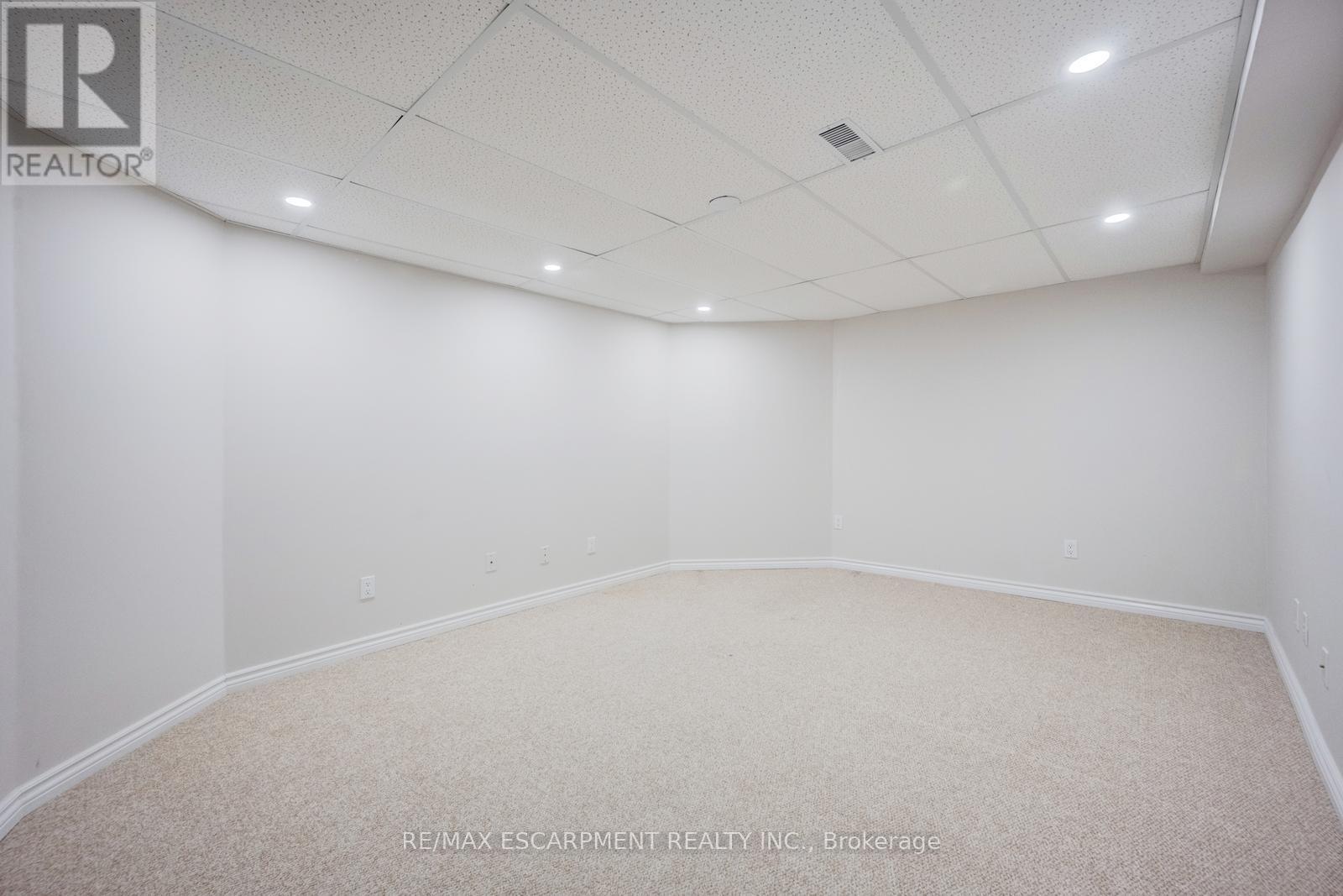 12 Larkdale Terrace, Brampton, Ontario  L6R 1W5 - Photo 29 - W12396719
