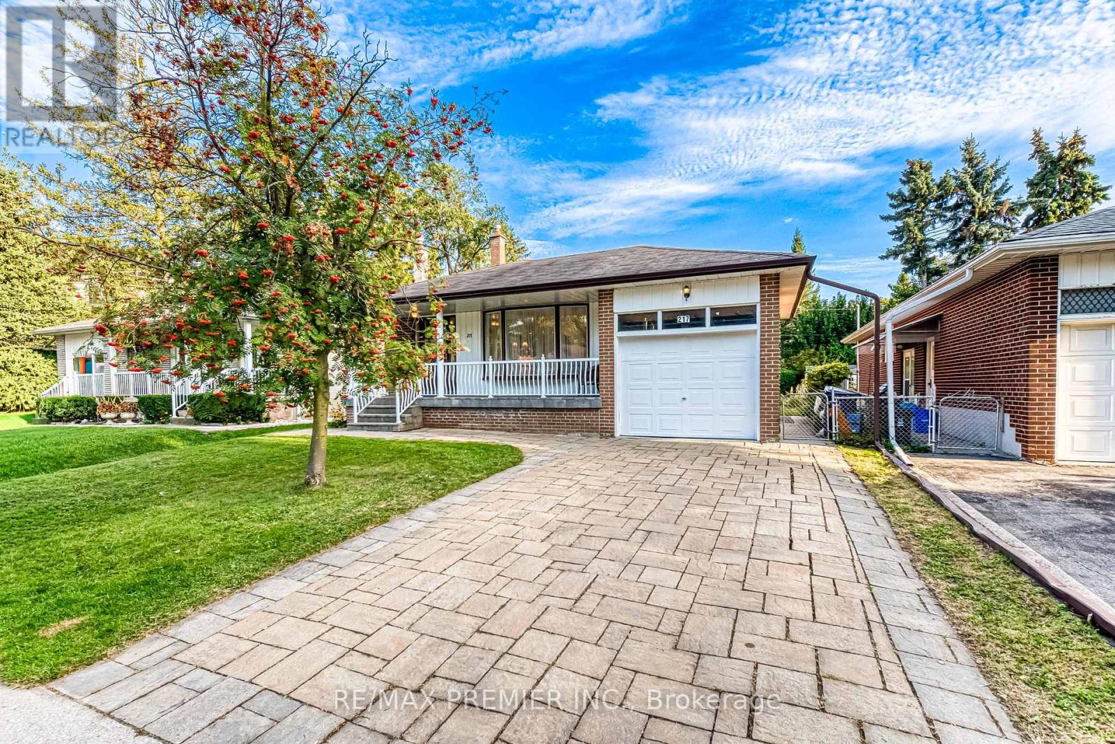 Property at 217 LA ROSE AVENUE image 1