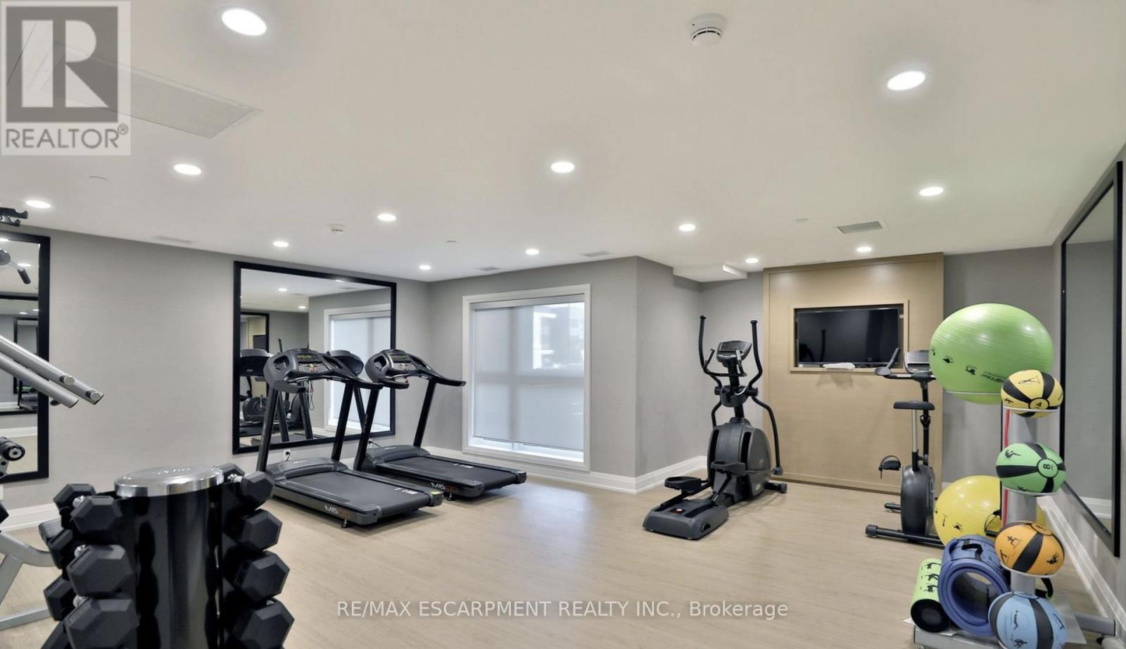 632 - 128 Grovewood Common, Oakville, Ontario  L6H 0K3 - Photo 4 - W12396757