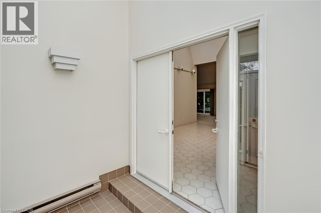 4189 Inglewood Drive, Burlington, Ontario  L7L 1E3 - Photo 3 - 40768219