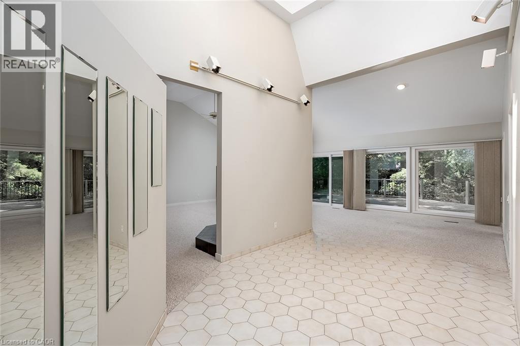 4189 Inglewood Drive, Burlington, Ontario  L7L 1E3 - Photo 5 - 40768219