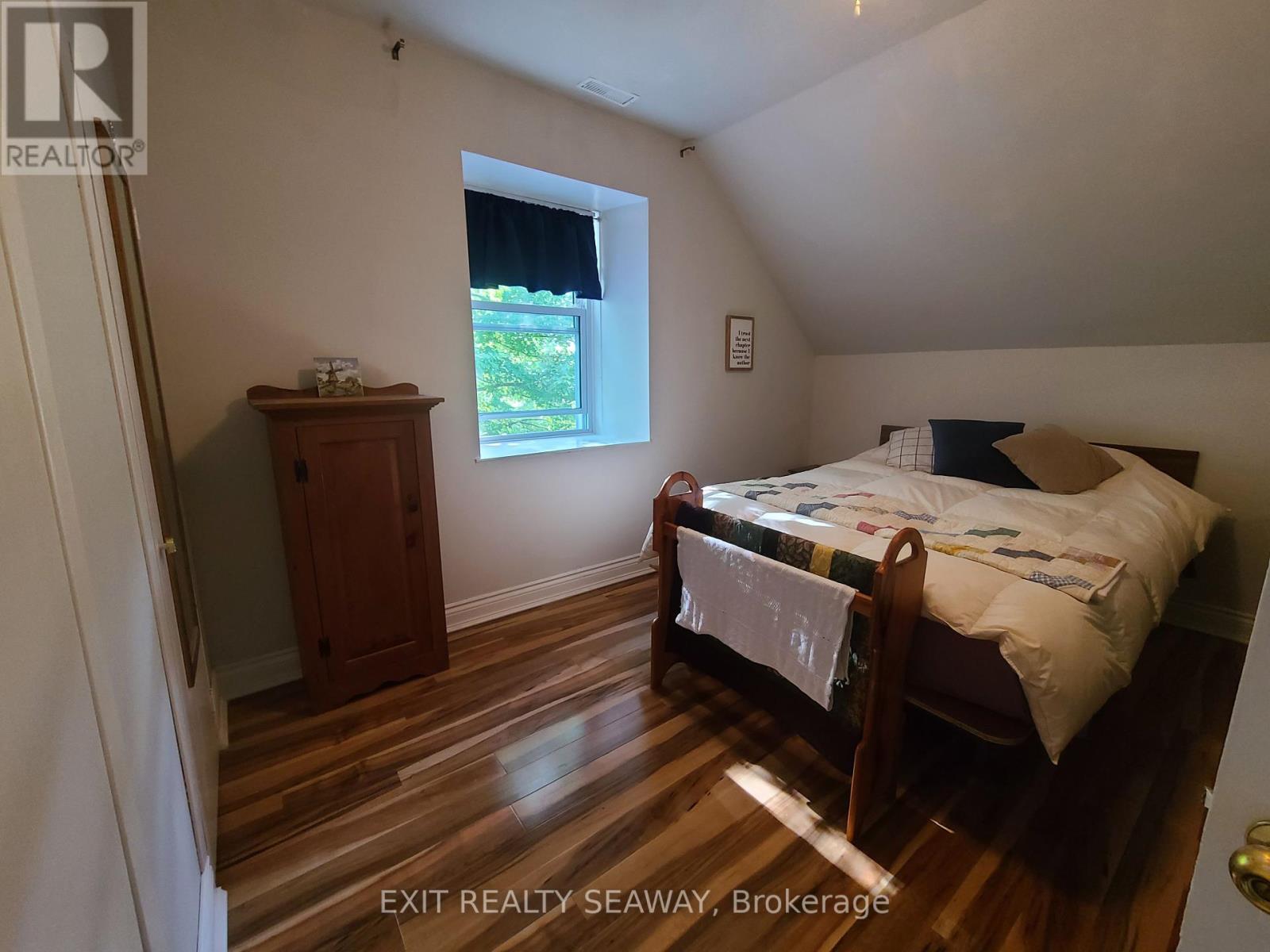 18199 Street Road, South Glengarry, Ontario  K6H 5R6 - Photo 13 - X12396969