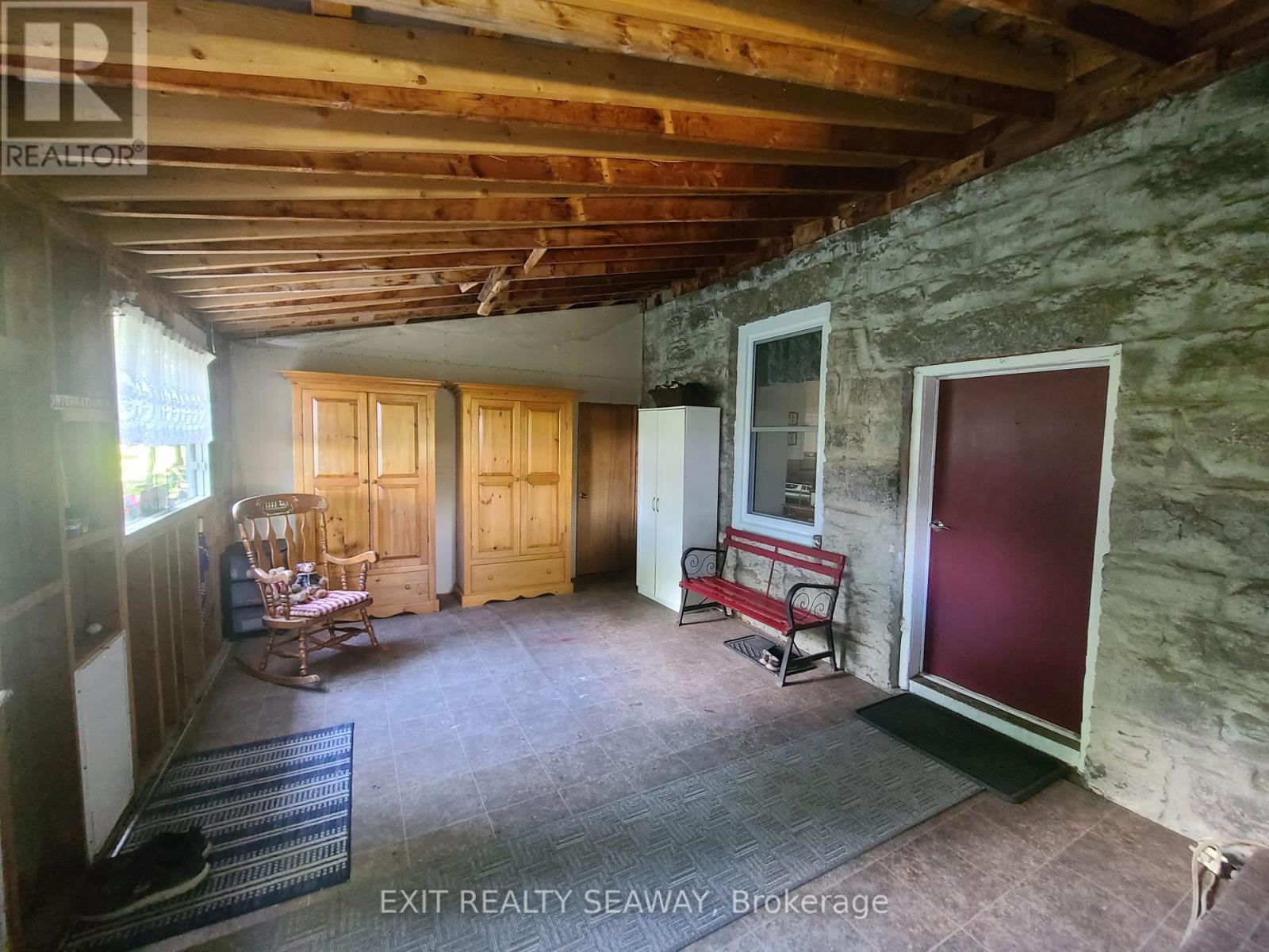 18199 Street Road, South Glengarry, Ontario  K6H 5R6 - Photo 18 - X12396969