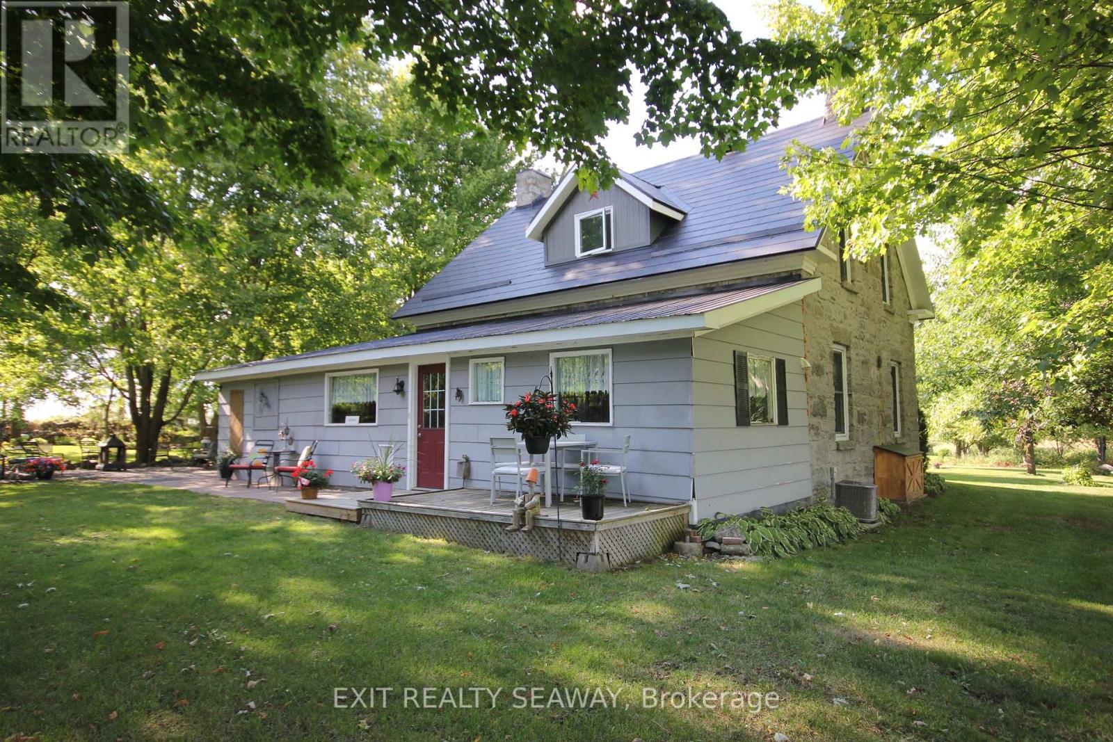 18199 Street Road, South Glengarry, Ontario  K6H 5R6 - Photo 19 - X12396969
