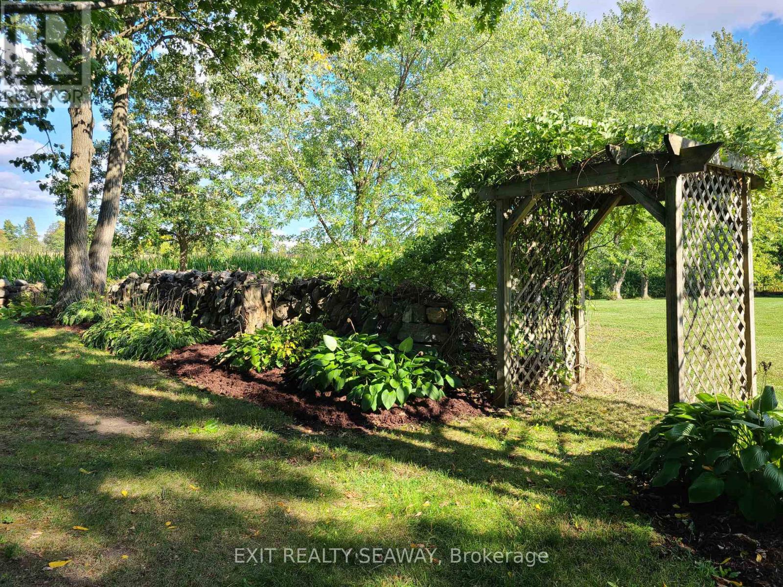 18199 Street Road, South Glengarry, Ontario  K6H 5R6 - Photo 21 - X12396969