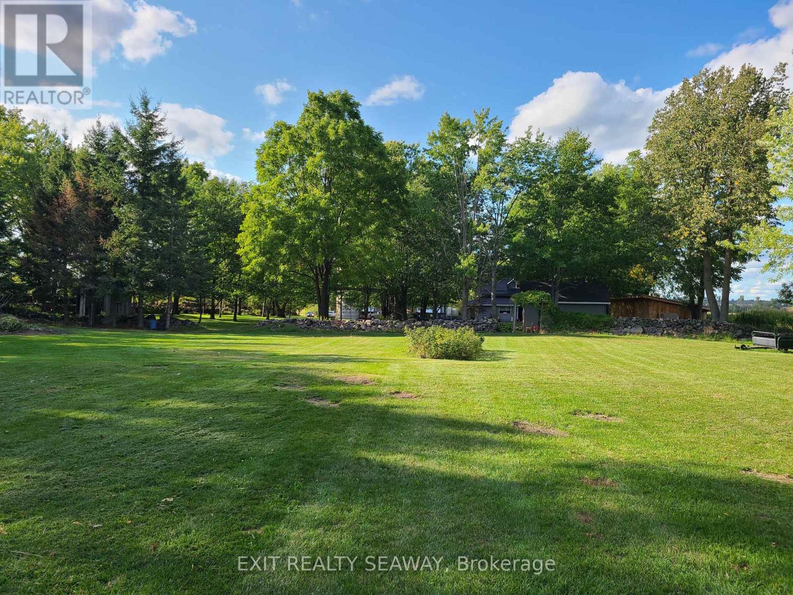 18199 Street Road, South Glengarry, Ontario  K6H 5R6 - Photo 25 - X12396969