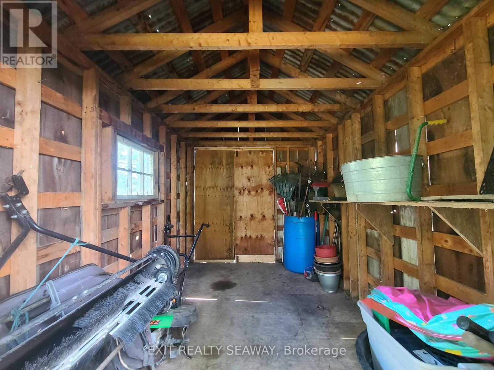18199 Street Road, South Glengarry, Ontario  K6H 5R6 - Photo 27 - X12396969