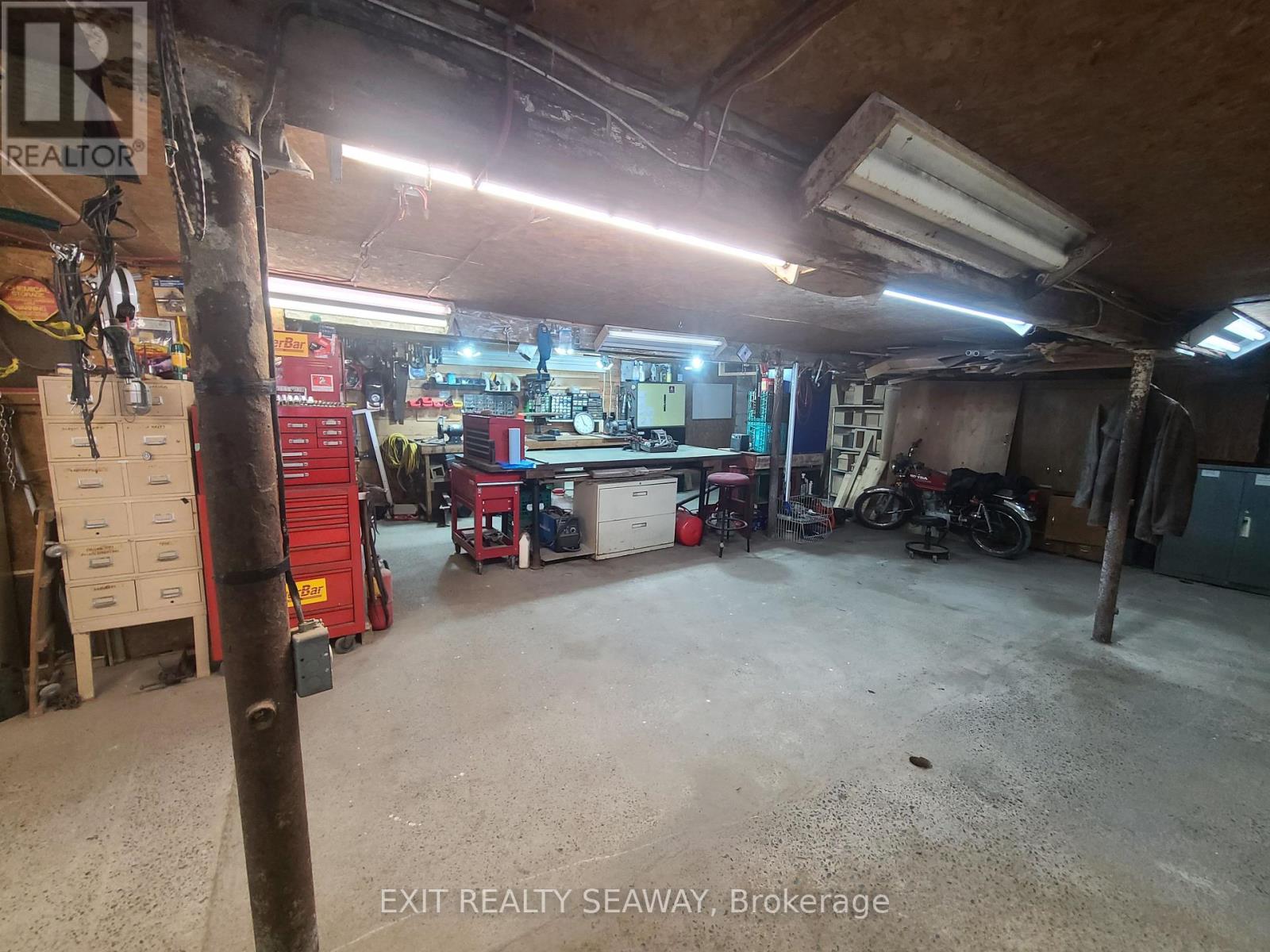 18199 Street Road, South Glengarry, Ontario  K6H 5R6 - Photo 36 - X12396969