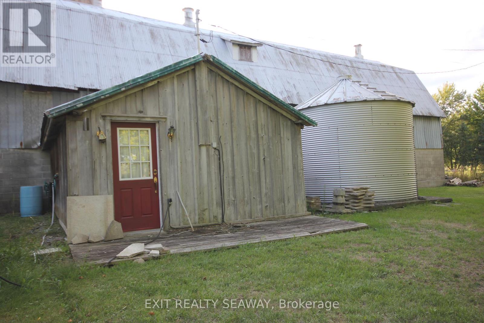 18199 Street Road, South Glengarry, Ontario  K6H 5R6 - Photo 38 - X12396969