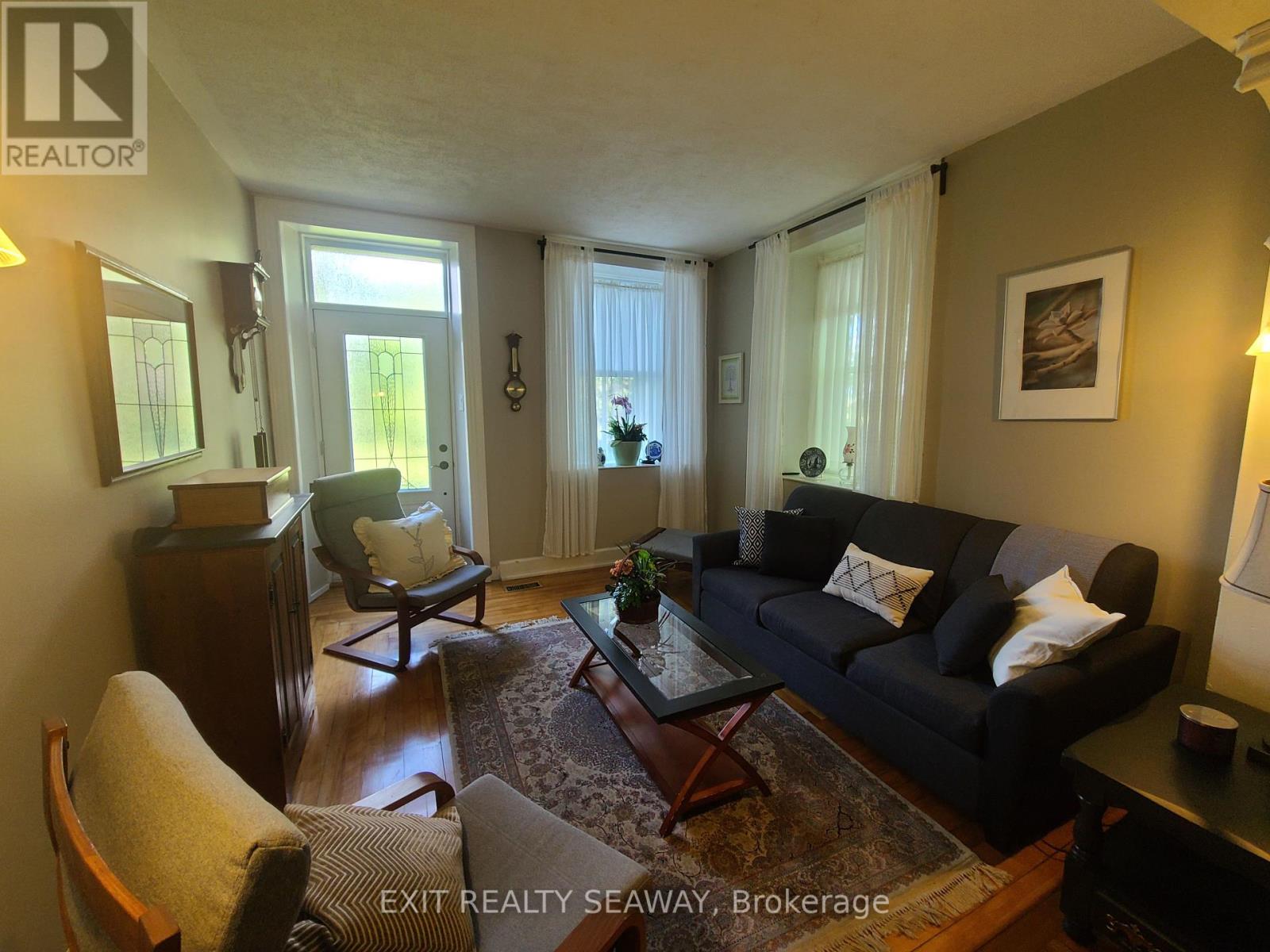 18199 Street Road, South Glengarry, Ontario  K6H 5R6 - Photo 9 - X12396969