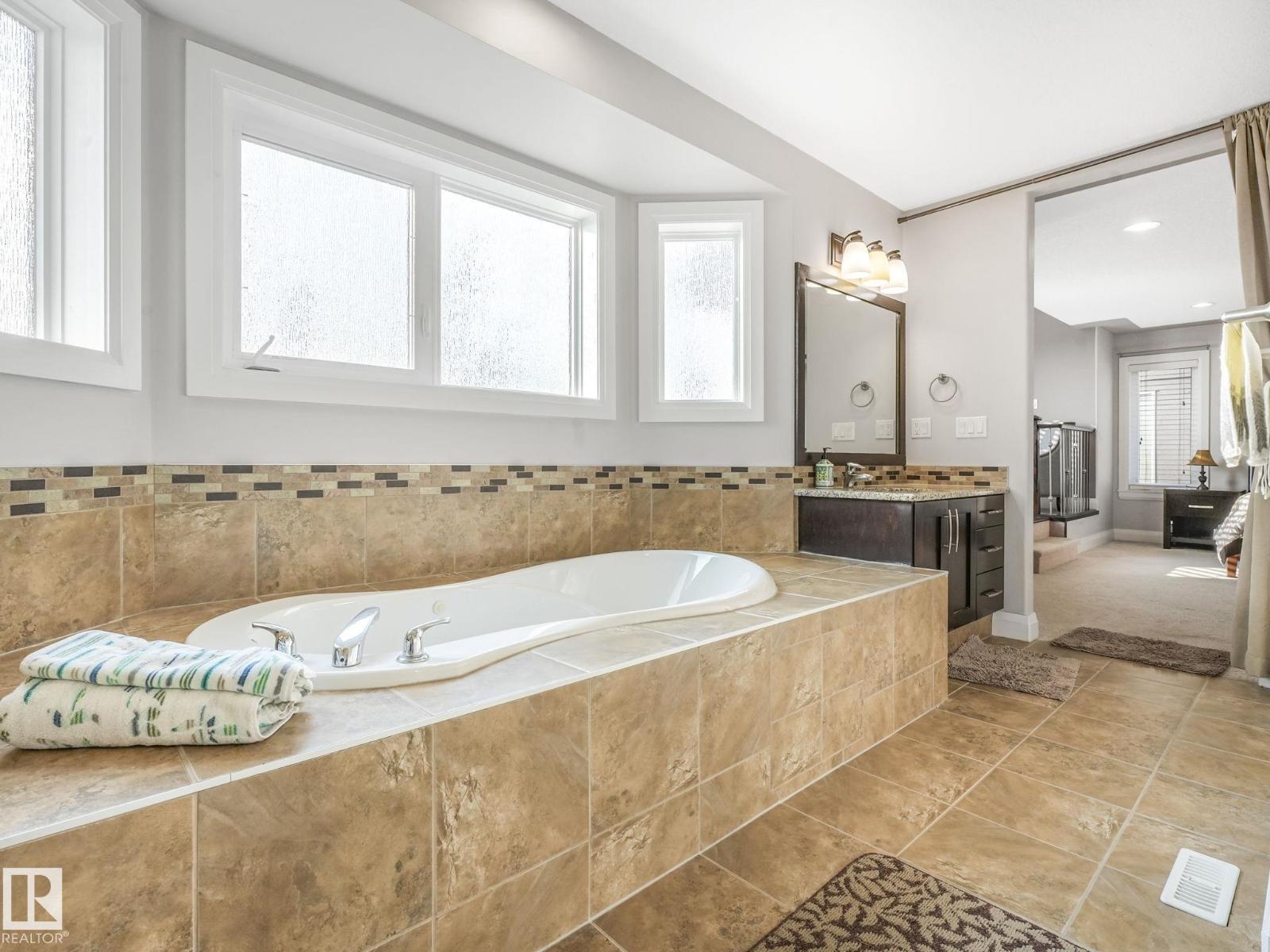 515 Callaghan Pt Sw, Edmonton, Alberta  T6W 0G4 - Photo 45 - E4457178