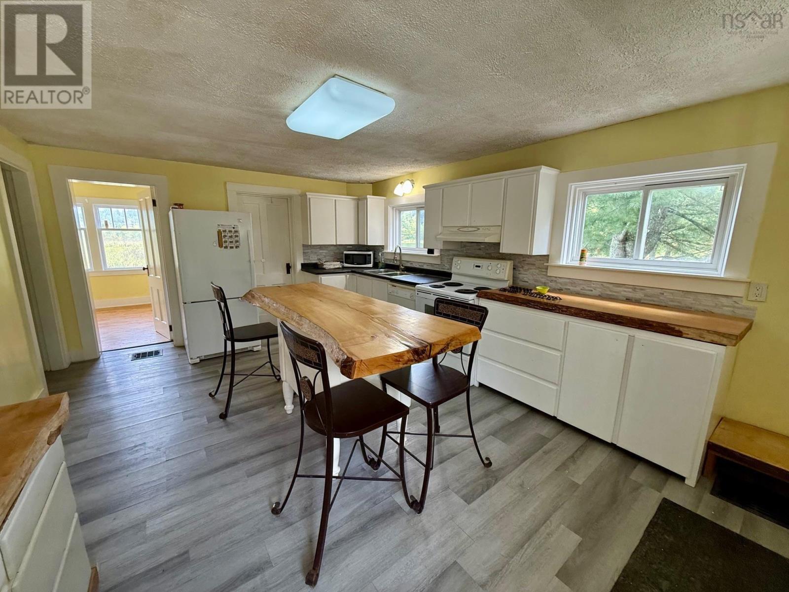 11798 Highway 8, Kempt, Nova Scotia  B0T 1B0 - Photo 3 - 202523038