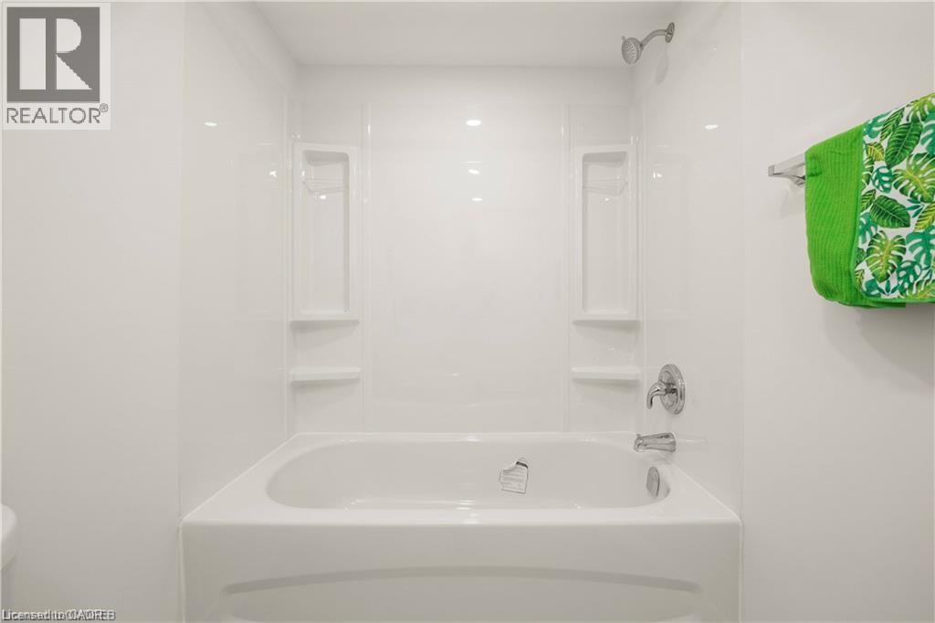 60 Champlain Avenue Unit# Main Floor, Hamilton, Ontario  L8G 2H7 - Photo 8 - 40768726