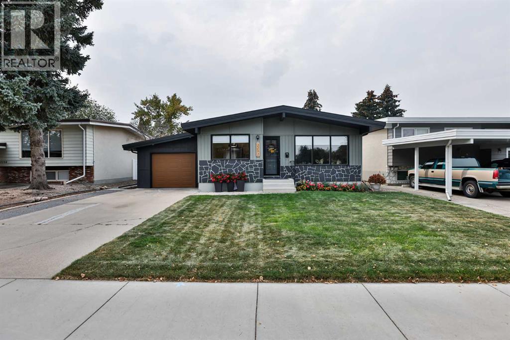 Property at 2202 36 Street S image 1
