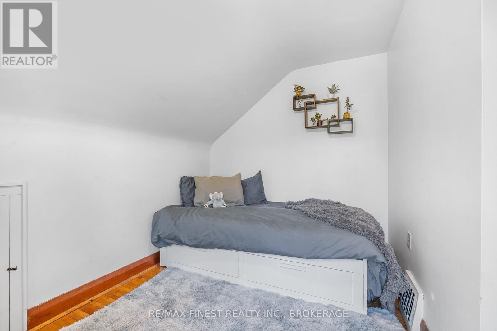 14 Graham Avenue, Kingston, Ontario  K7L 4H3 - Photo 20 - X12397064