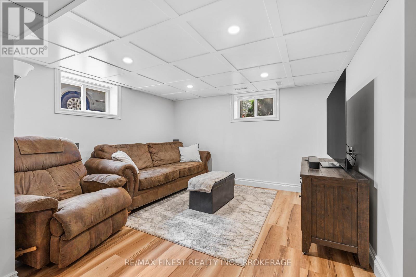 14 Graham Avenue, Kingston, Ontario  K7L 4H3 - Photo 22 - X12397064