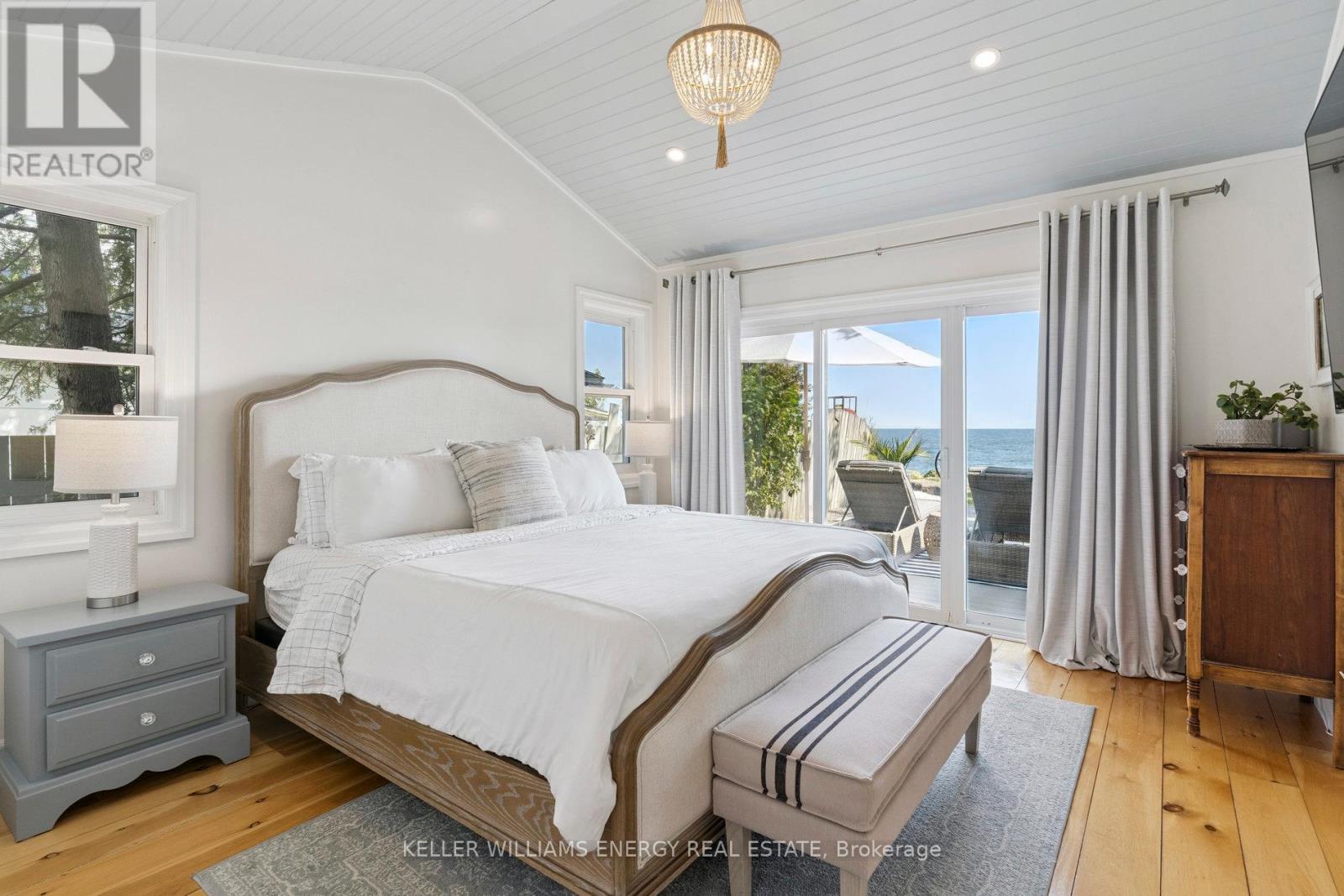 141 Cedar Crest Beach Road, Clarington, Ontario  L1C 3K3 - Photo 6 - E12397075