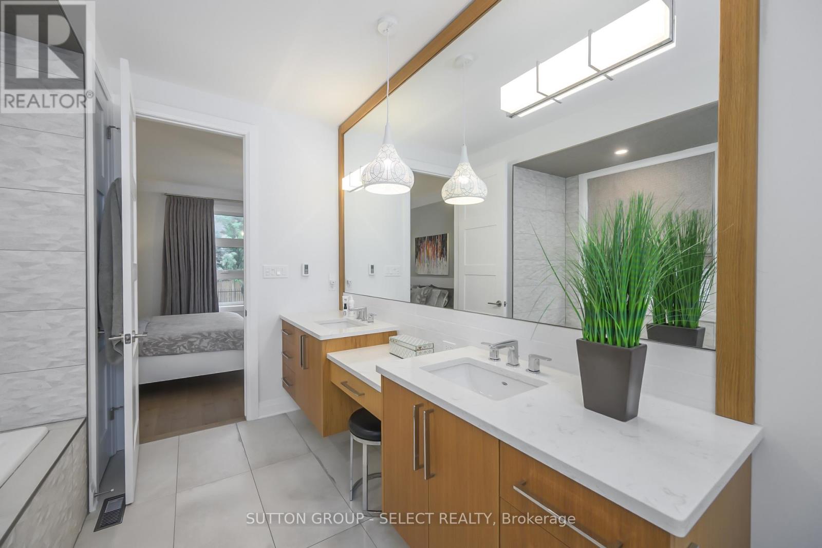 346 Bradwell Chase, London North (North R), Ontario  N6G 0P7 - Photo 19 - X12397058
