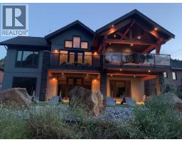 8660 RIVERSIDE Drive, grand forks, British Columbia