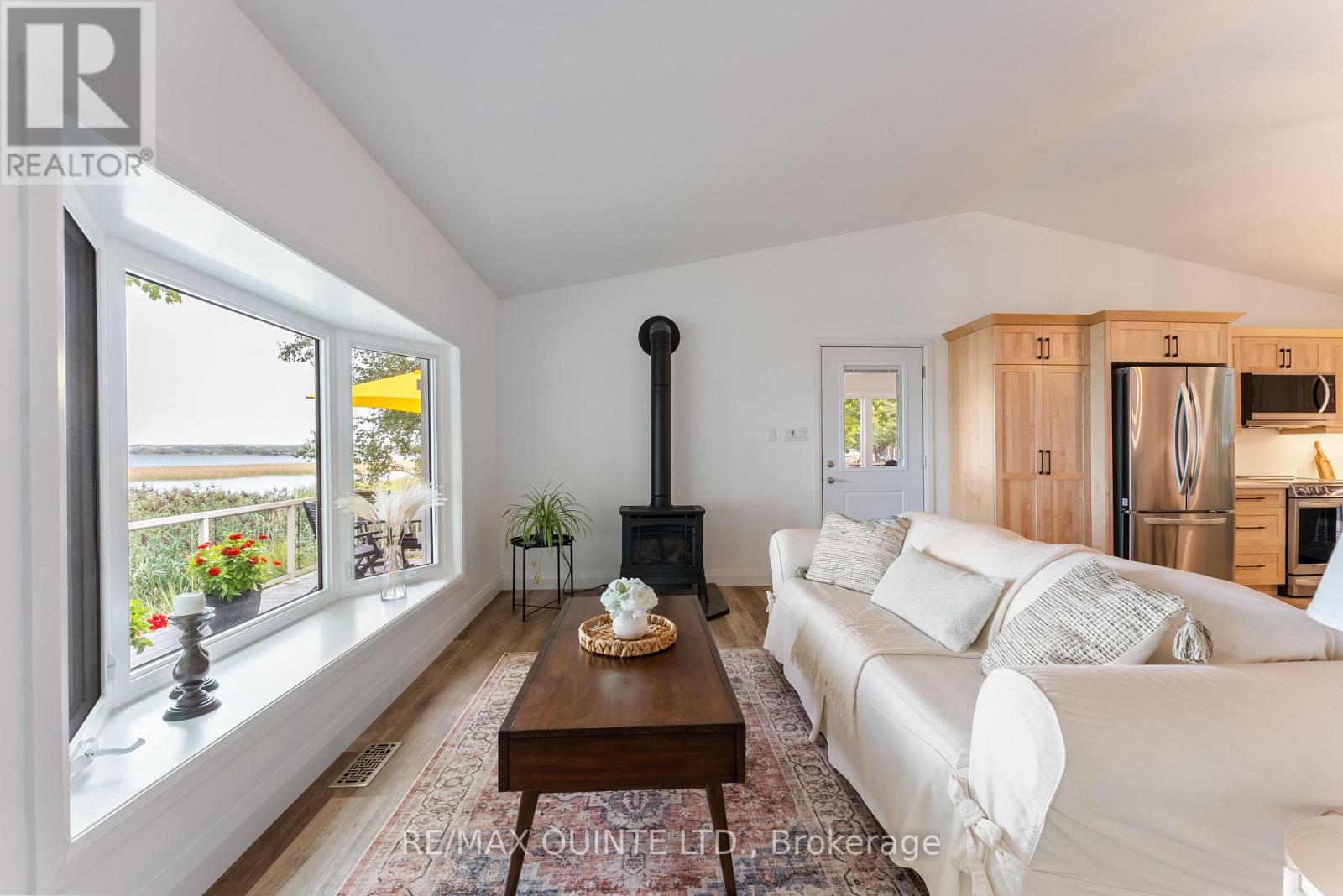 89 Curry Lane, Prince Edward County, Ontario  K0K 1P0 - Photo 14 - X12397030