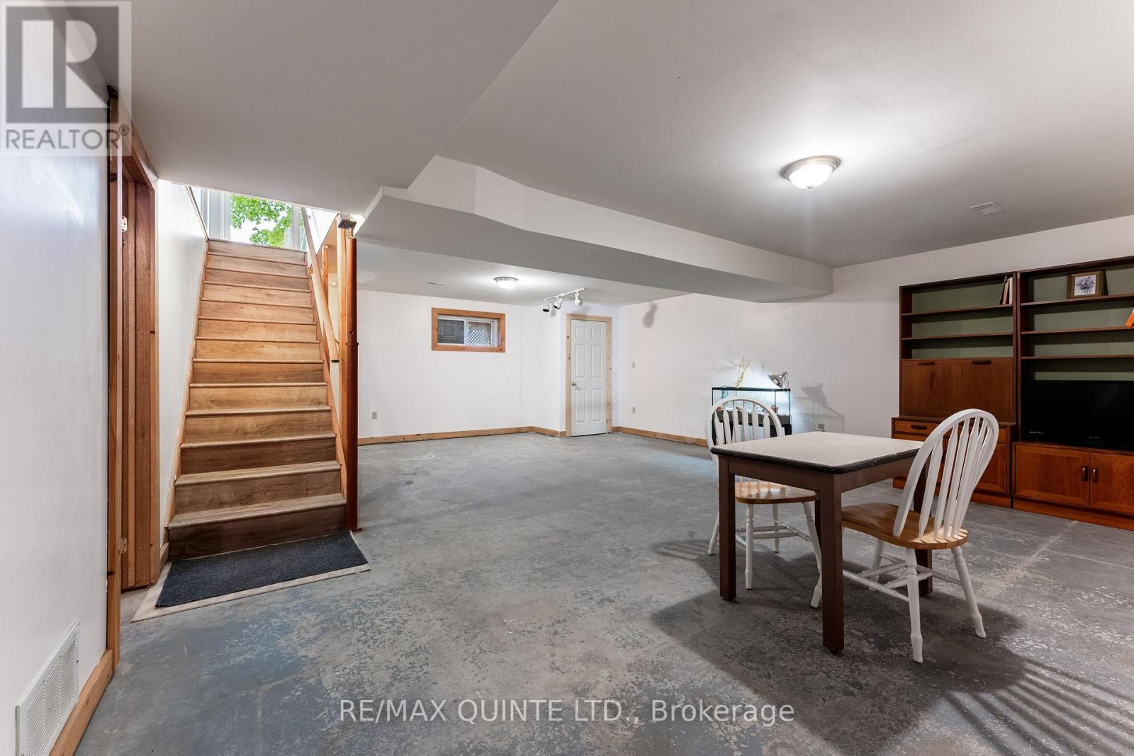 89 Curry Lane, Prince Edward County, Ontario  K0K 1P0 - Photo 28 - X12397030