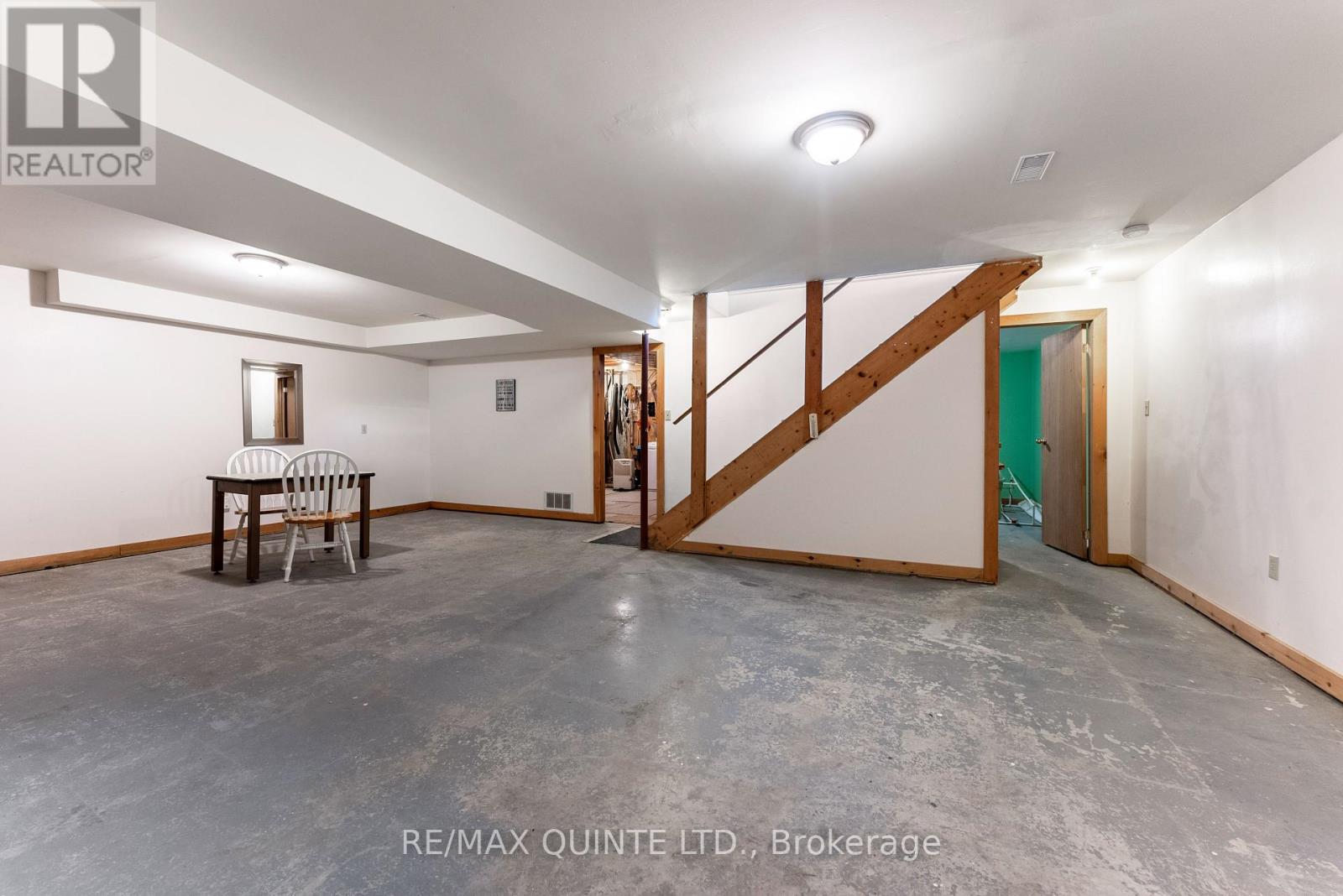 89 Curry Lane, Prince Edward County, Ontario  K0K 1P0 - Photo 30 - X12397030