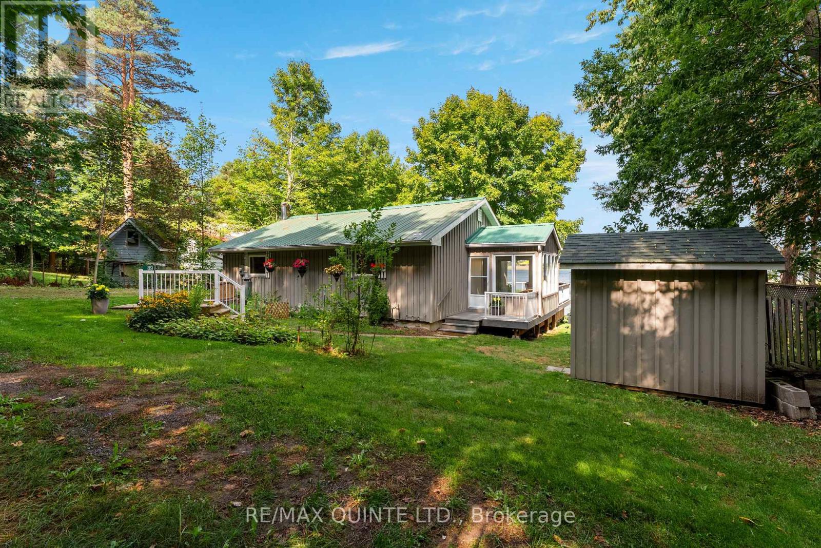 89 Curry Lane, Prince Edward County, Ontario  K0K 1P0 - Photo 6 - X12397030