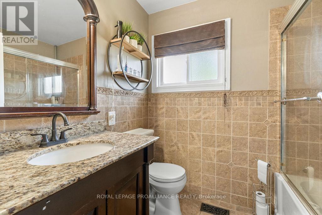 16395 2 Highway, Quinte West (Murray Ward), Ontario  K8V 5P7 - Photo 19 - X12397031