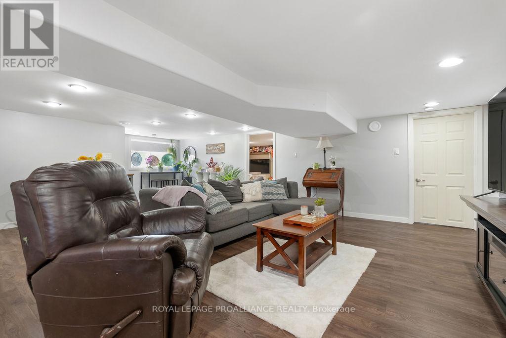 16395 2 Highway, Quinte West (Murray Ward), Ontario  K8V 5P7 - Photo 25 - X12397031