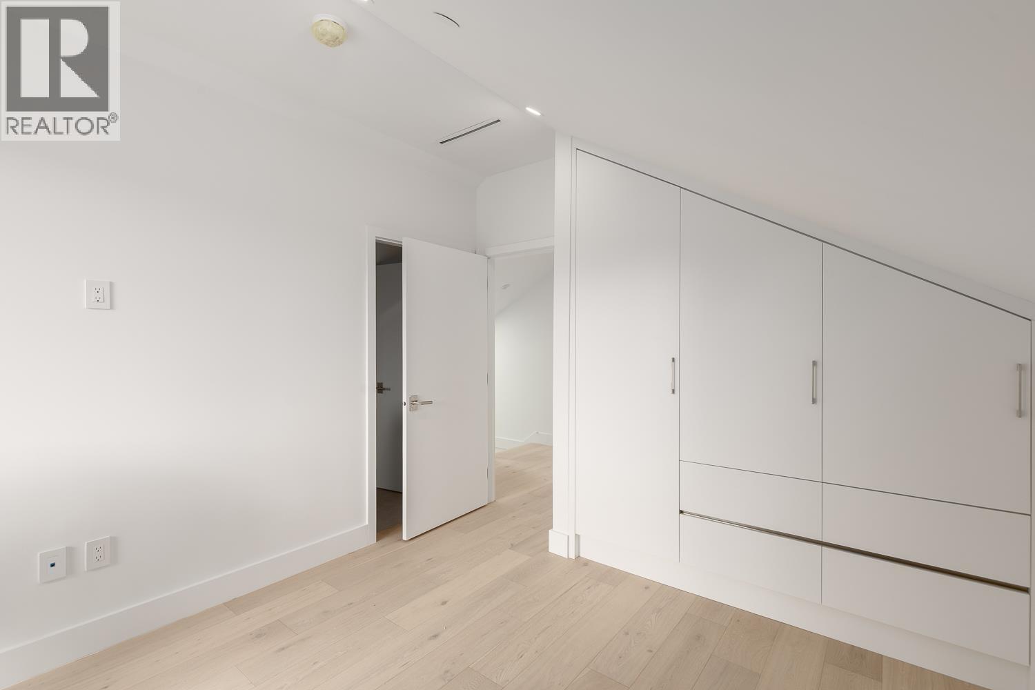 2 3186 W 11th Avenue, Vancouver, British Columbia  V6K 2M7 - Photo 15 - R3046611