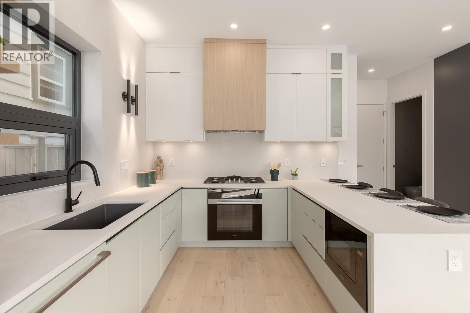 2 3186 W 11th Avenue, Vancouver, British Columbia  V6K 2M7 - Photo 5 - R3046611