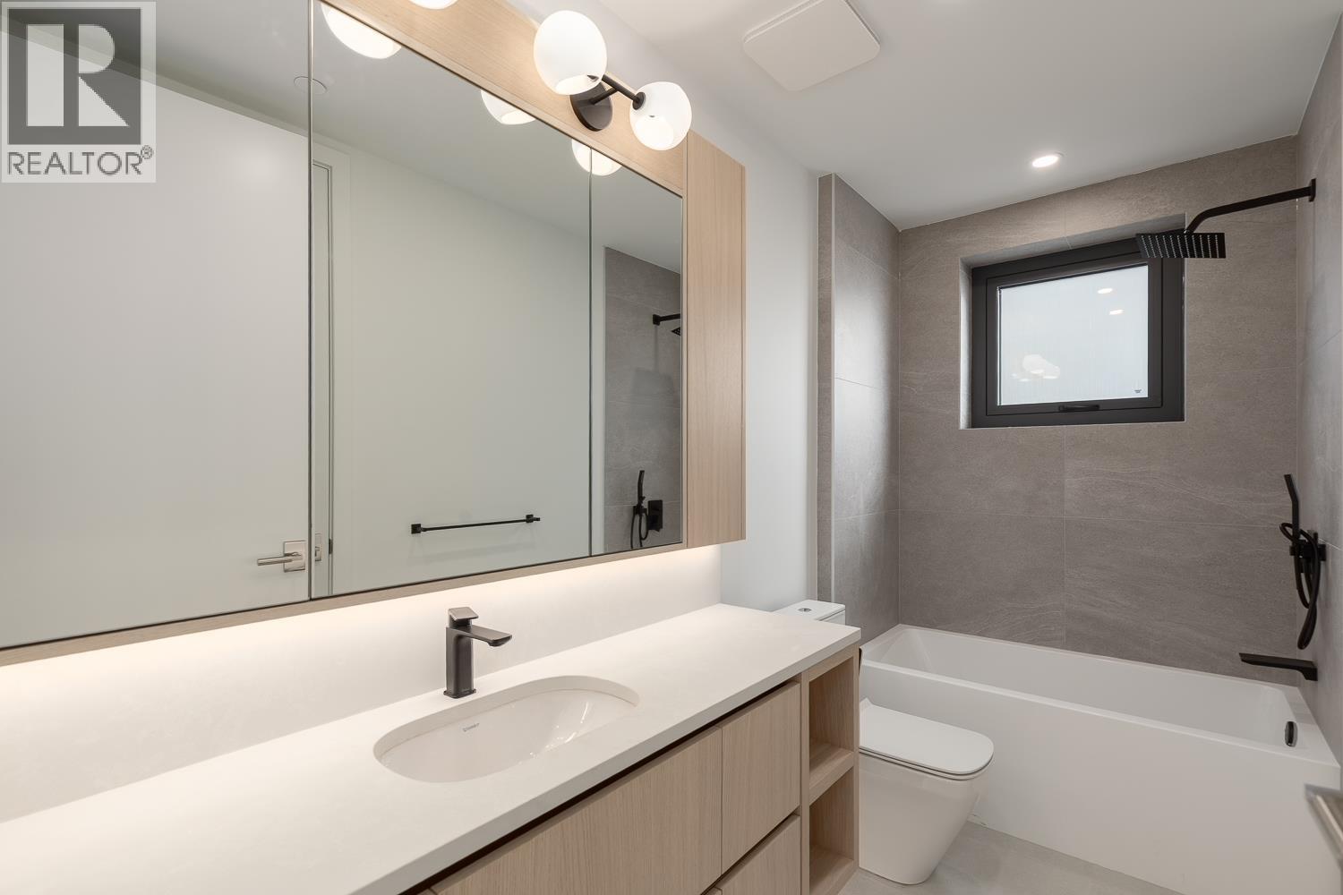 2 3186 W 11th Avenue, Vancouver, British Columbia  V6K 2M7 - Photo 17 - R3046611