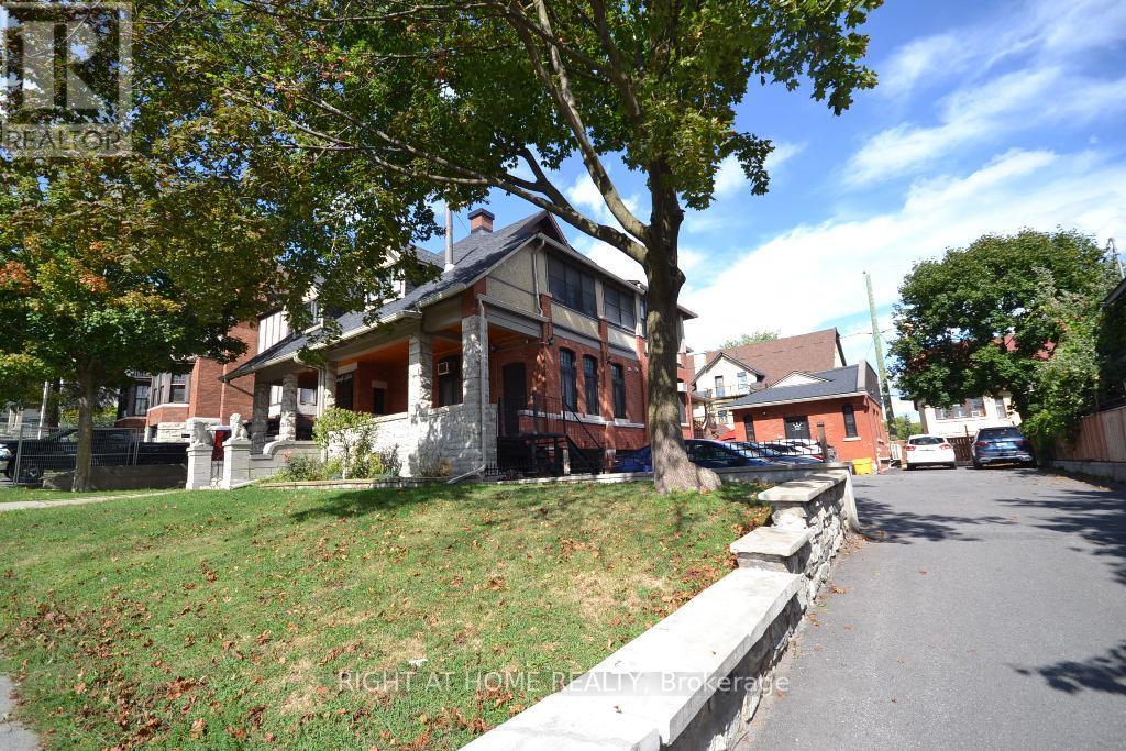 101 - 17 MARLBOROUGH AVENUE, Ottawa, Ontario