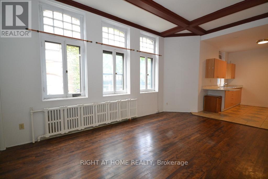 101 - 17 Marlborough Avenue, Ottawa, Ontario  K1N 8E6 - Photo 2 - X12396985