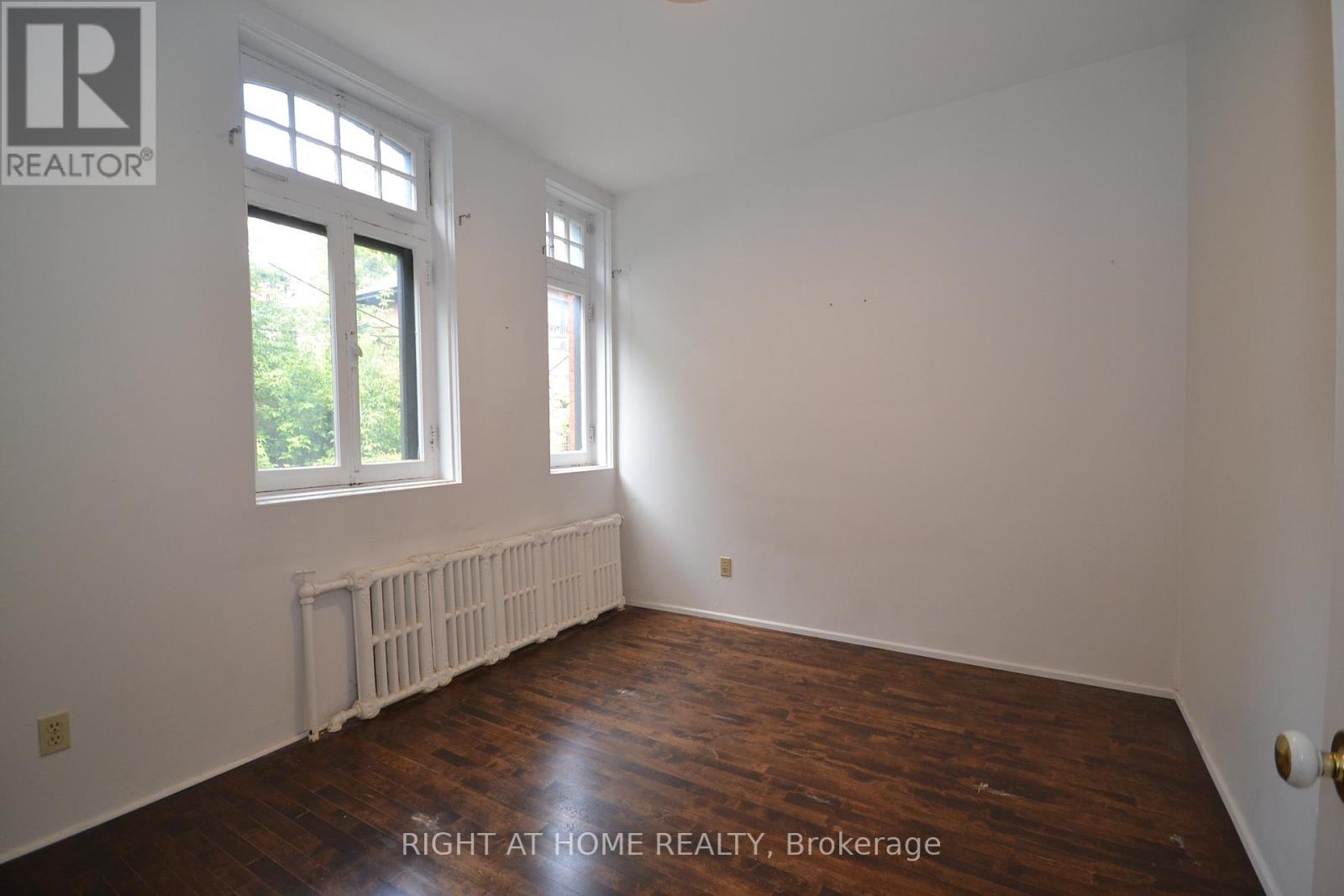 101 - 17 Marlborough Avenue, Ottawa, Ontario  K1N 8E6 - Photo 5 - X12396985