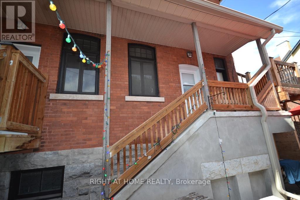 101 - 17 Marlborough Avenue, Ottawa, Ontario  K1N 8E6 - Photo 8 - X12396985