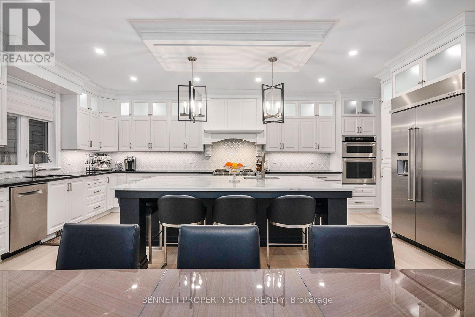 Property at 10 WESTWOOD DRIVE image 3