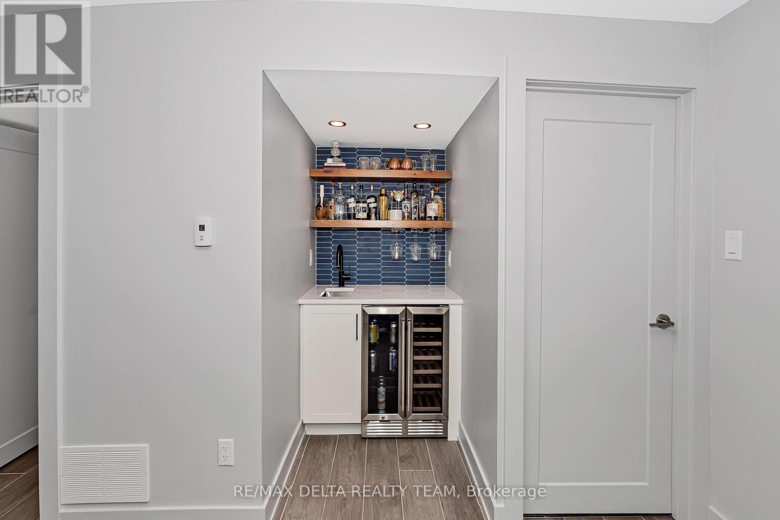 1179 Kingston Avenue, Ottawa, Ontario  K1Z 8K5 - Photo 24 - X12397033