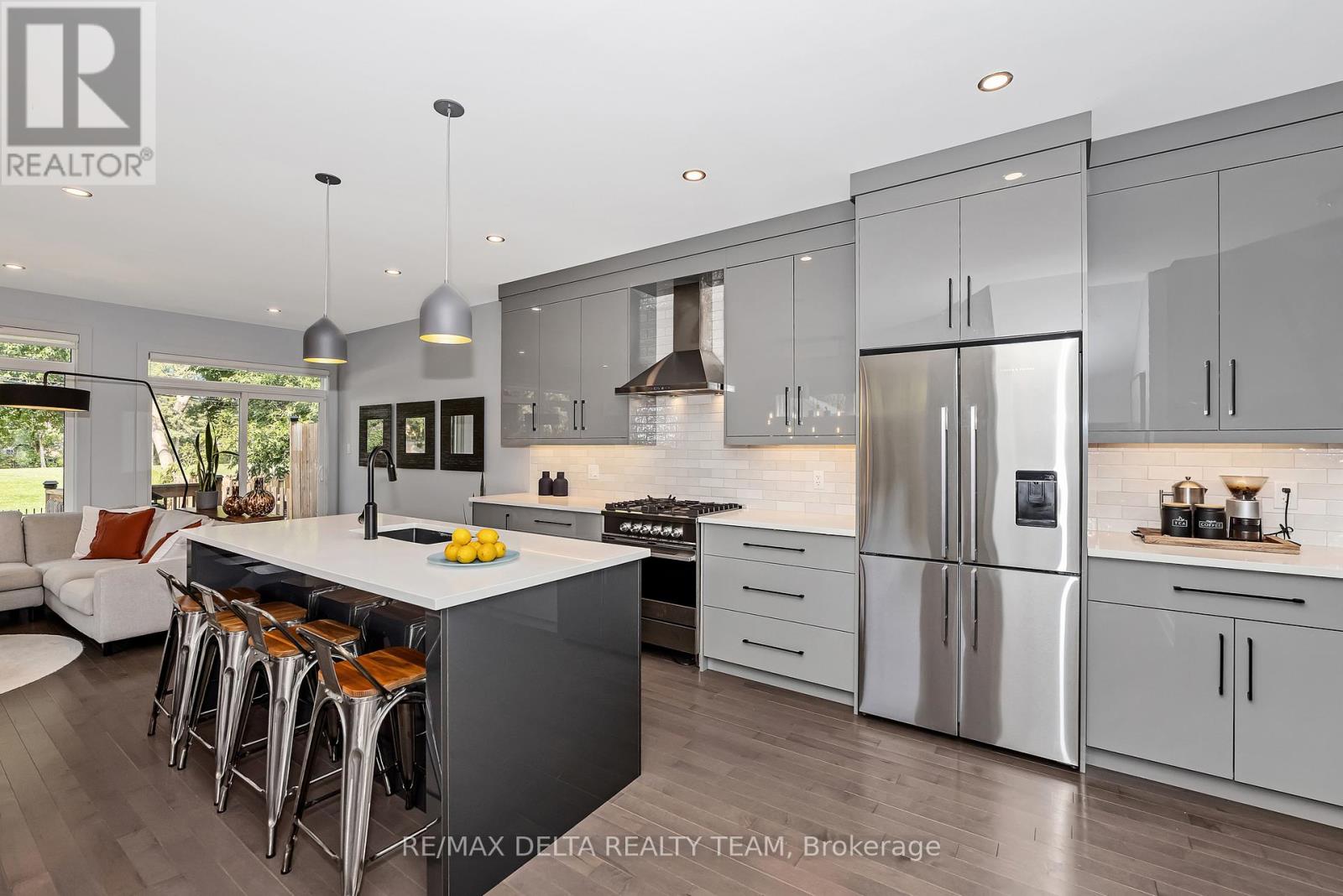 1179 Kingston Avenue, Ottawa, Ontario  K1Z 8K5 - Photo 7 - X12397033