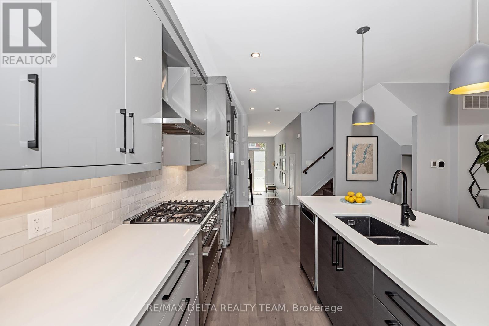 1179 Kingston Avenue, Ottawa, Ontario  K1Z 8K5 - Photo 9 - X12397033